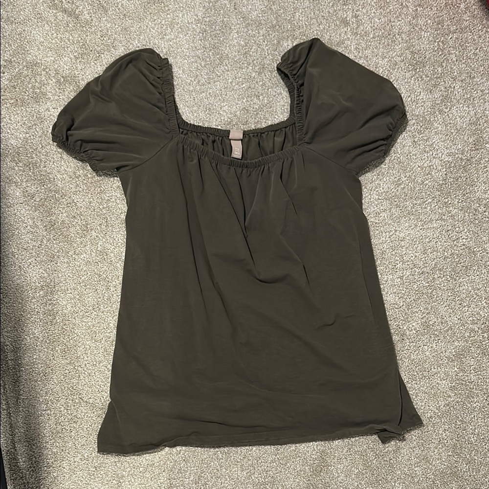 H&M Green Smocked Puff Sleeve Dress